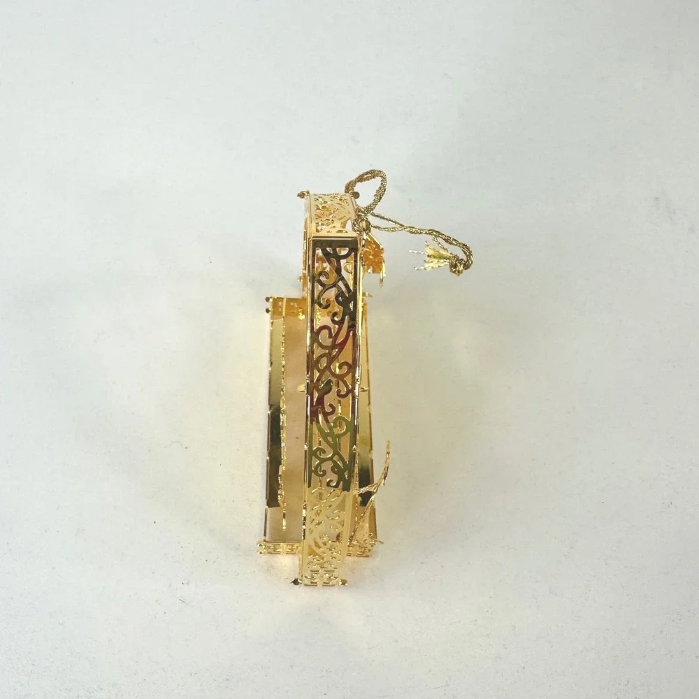 Danbury Mint 2000 Gold Tone Nativity Bethlehem Christmas‎ Ornament with Box